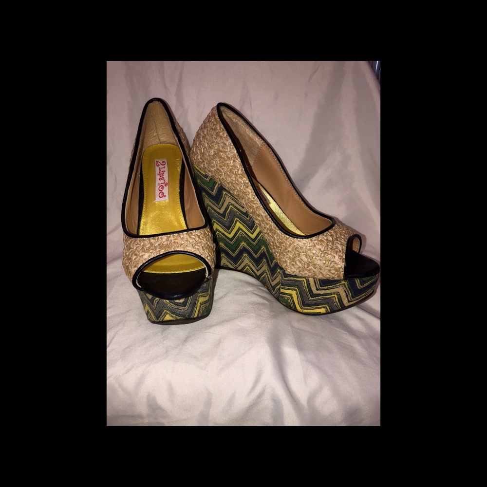 2 Lips Too Boutique